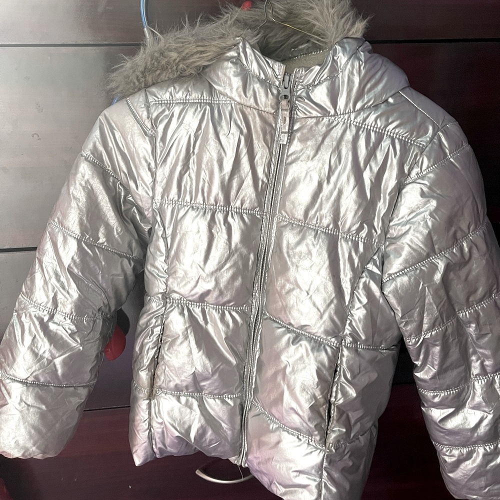 Girls… silver coat size 5/6 from Children’s Place…